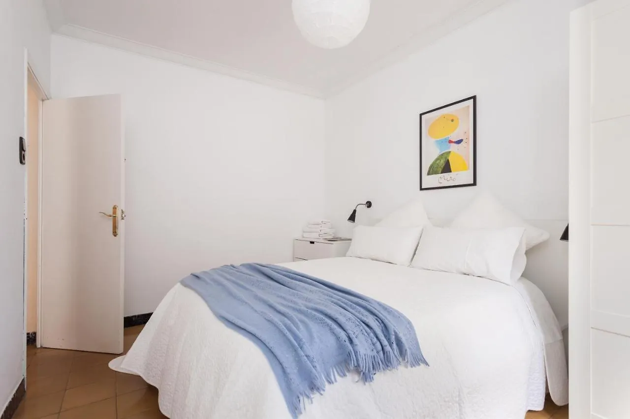 Apartamento Con Encanto, Luminoso Y Tranquilo Apartment L'Hospitalet de Llobregat