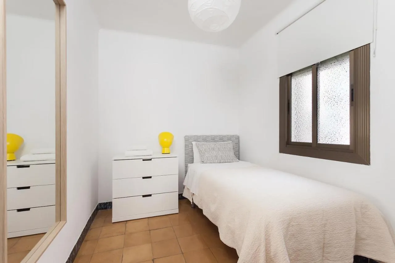 Apartamento Con Encanto, Luminoso Y Tranquilo Apartment L'Hospitalet de Llobregat Spain