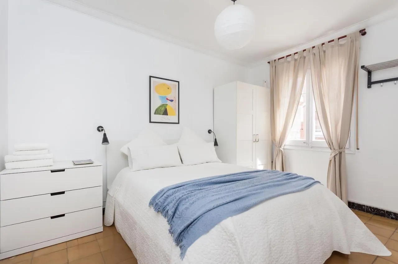 Apartamento Con Encanto, Luminoso Y Tranquilo Apartment L'Hospitalet de Llobregat