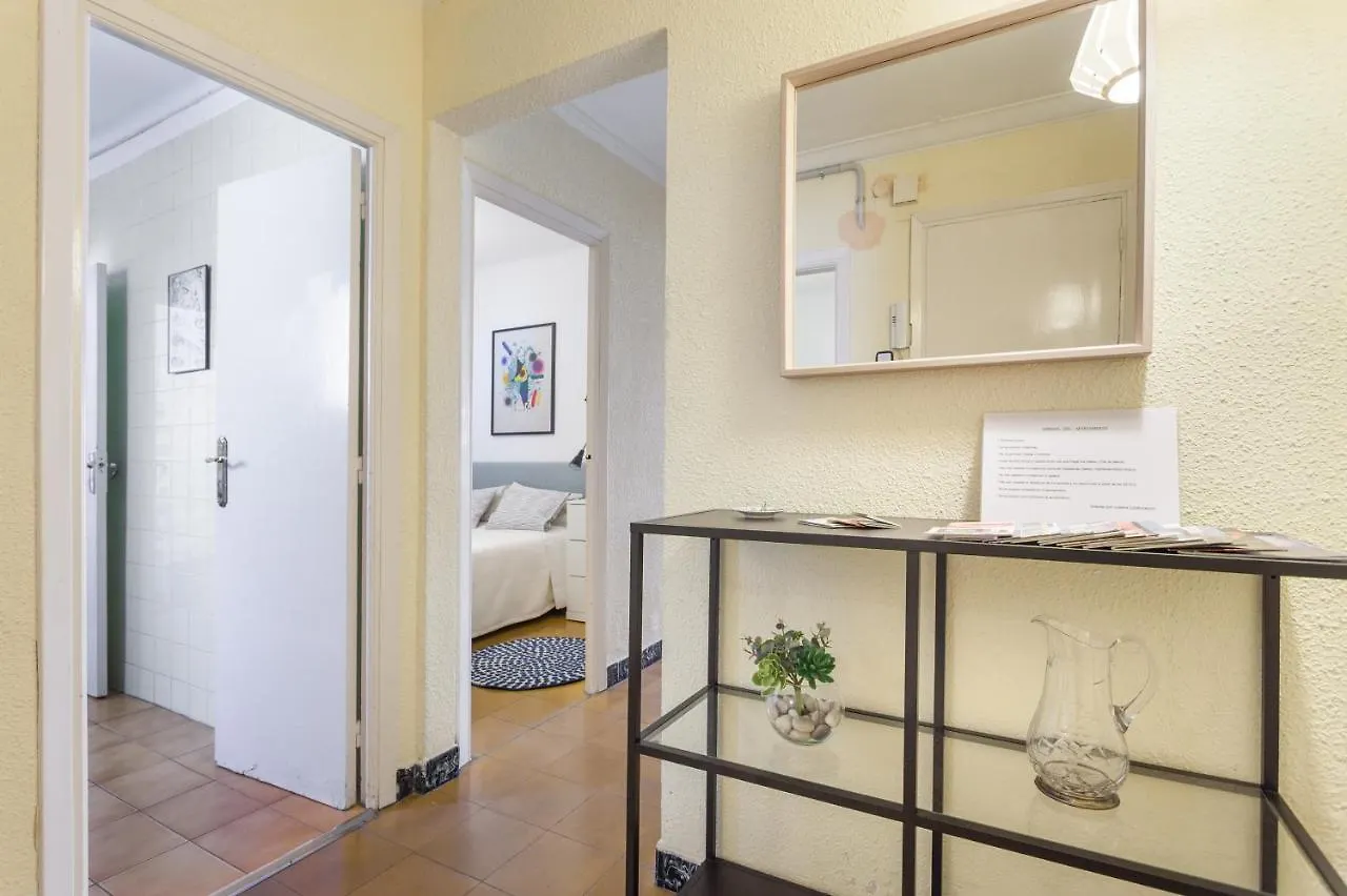 Apartamento Con Encanto, Luminoso Y Tranquilo Apartment L'Hospitalet de Llobregat